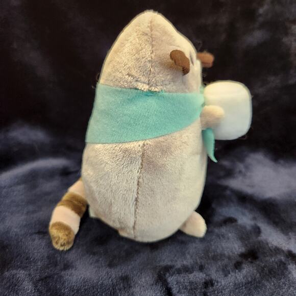 Gund Pusheen The Cat Cute Marshmallow Camping Plush (2020 Pusheen Box Exclusive) - Picture 4 of 6